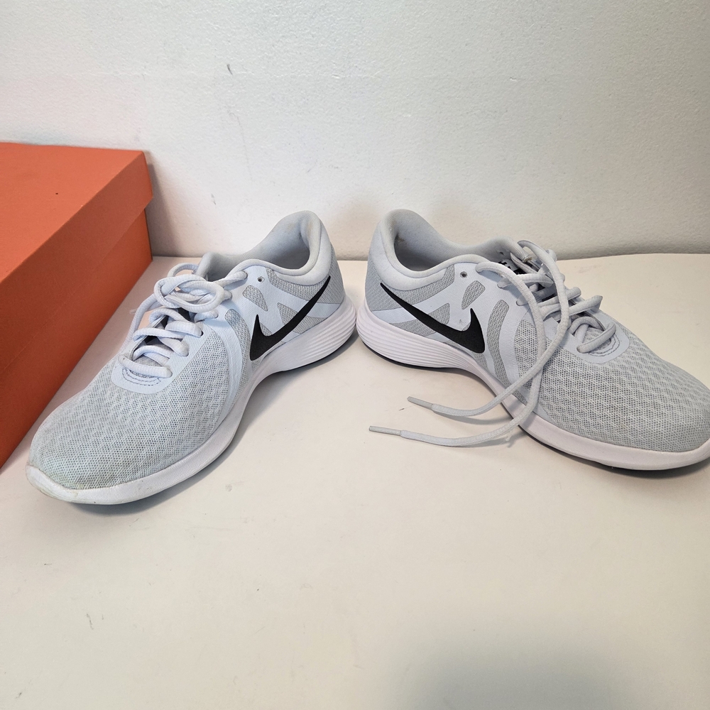 Nike Revolution 4 Low Textile Trainers Light Blue SZ 6 - Picture 12 of 16